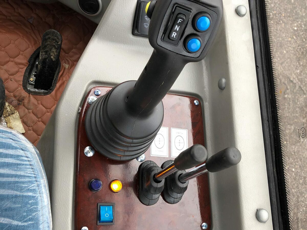 EVERUN ER2500 joystick